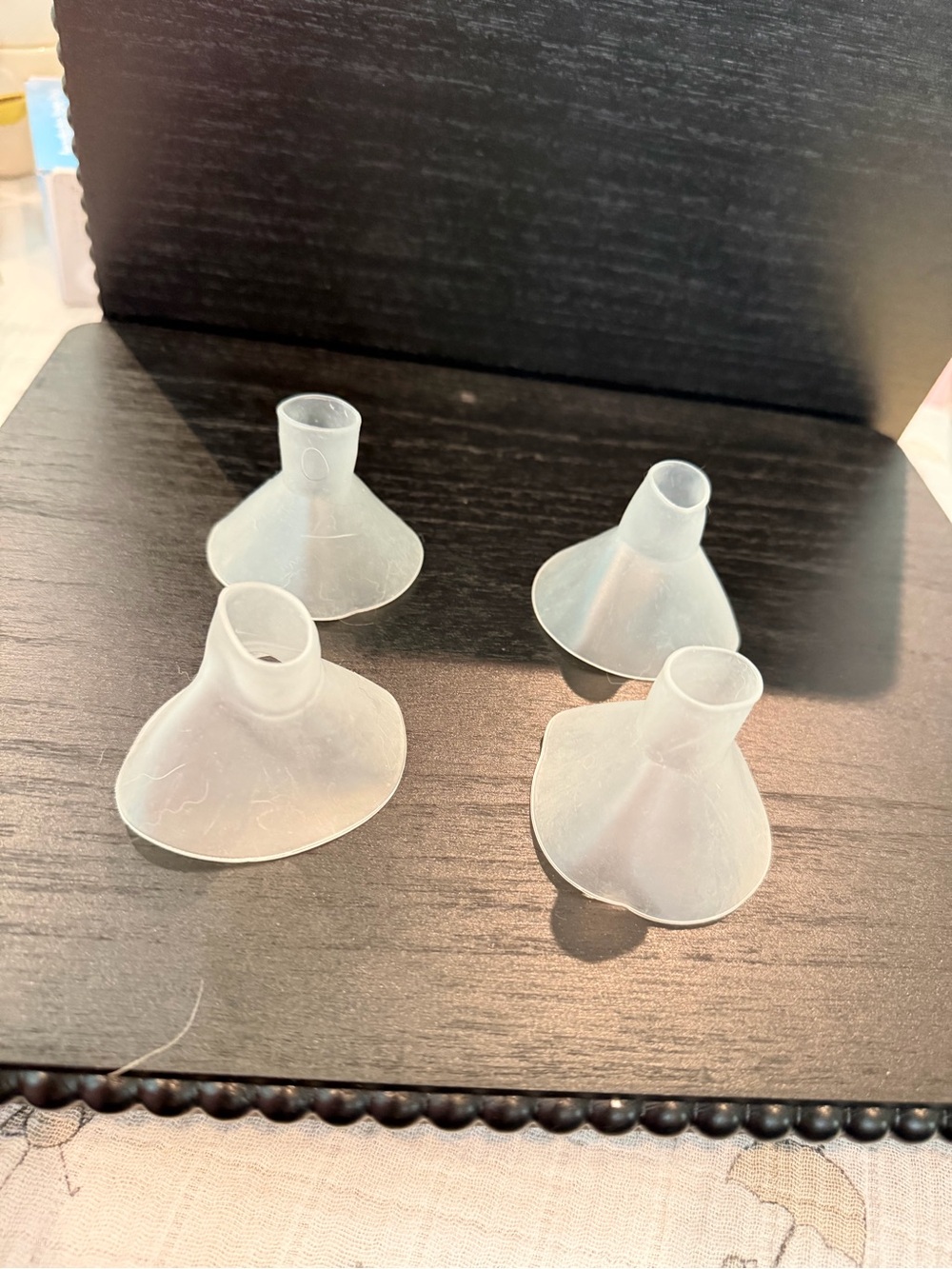 Set of breast pump flange 4 cushion inserts  21-28 mm Beaugen